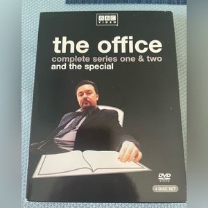 The Office UK complete series 4-disc DVD set, like-new condition!